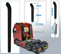 Uitlaat pijp met bocht ZWART gespoten Ø 4,2 mm x 90 mm, geschikt voor beschermkap serie met Ø 6,6 mm   1:32  