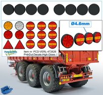 8x ACHTERLICHTEN Met ZWART HUIS Ø 4.6mm + 9x HAMBURGER- + 4x Overige Achterlichten + 2x Driehoekreflectors, alles met HIGH GLOSS  1:32 