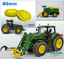 2x Afdekplaat t.b.v. (Achteras-) Velg Ø 9 mm  Materiaal Resin: JOHN DEERE GEEL Gespoten geleverd 1:32