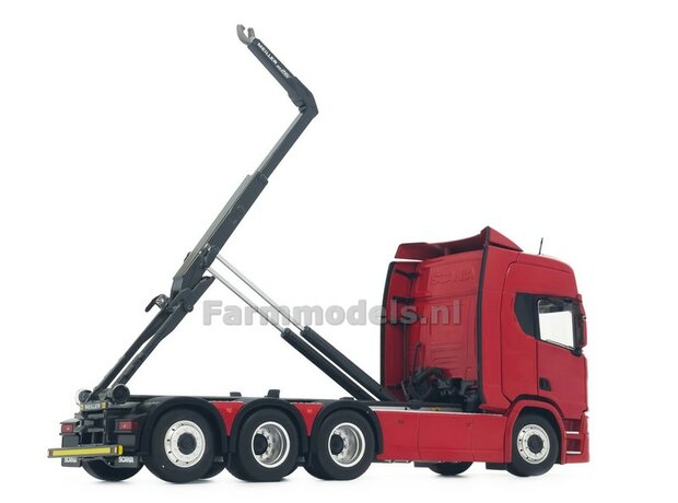 RED  Scania R500 8x4 with Meiller hooklift 1:32 MargeModels MM2307-03 