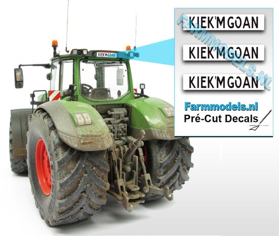 &#039;KIEK &#039;M GOAN&#039; 3x WITTE Kentekenplaatsticker ZWARTE LETTERS Pr&eacute;-Cut Decals 1:32 Farmmodels.nl