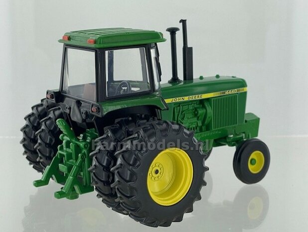 John Deere 4440 2WD dubbellucht LIMITED EDITION 2500 st. Britains 1:32  BR43380   