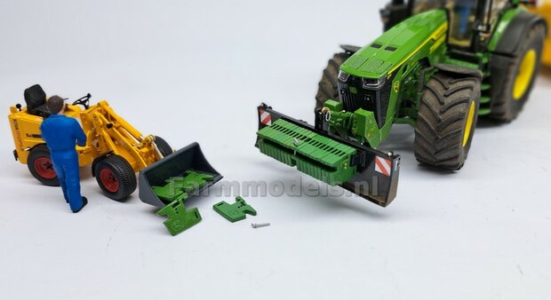 FM-Weight: (Front-) Gewicht platen set ZONDER OPDRUK, FENDT 942 CHASSIS GRIJS GESPOTEN:  8x gewichtplaten + 1x Trekoog-plaat + div. Trekhaak pinnen + 2x Messing as 1:32