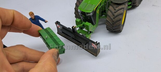 Gewichten drager BOK  &quot;NORMAL&quot; version (FENDT) DONKER GRIJS GESPOTEN RESIN/ METAAL  incl. diverse trekhaak pinnen in Alu. kleur FM-Weight Series  1:32