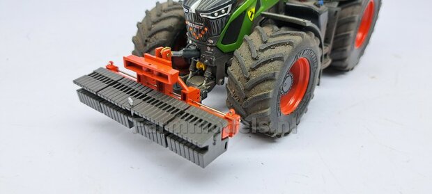 Gewichten drager BOK  &quot;TRACTOR PULL&quot; + lights version (FENDT) DONKER GRIJS gespoten RESIN/ METAAL incl. diverse trekhaak pinnen in Aluminium kleur  FM-Weight Series:   1:32