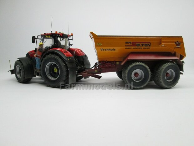 Dubbele Ondertrekhaak BASIC geleverd in (CASE) IH DONKER ROOD met 2x stuurstang aansluiting + 2x trekhaak hoogtes  1:32