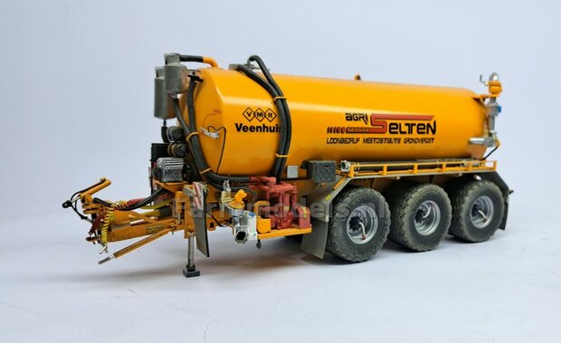 2x Vredestein Flotation Pro Banden &Oslash; 46.8 mm met RESIN Velgen BLANK geleverd  1:32   Farmmodels Premium Line Series  