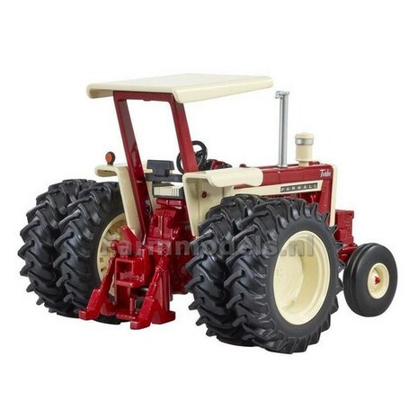 DAMAGE IH Farmall 1206 Turbo  &quot;100 Years Farmall&quot;  1:32  Britains   Prestige Collection BR43363    OP=OP