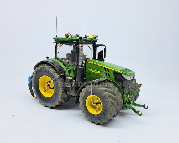 JD 7310R: 2x Michelin Mega X Bib Banden &Oslash; 53.5 x 32.3 mm + ALUMINIUM velgen JOHN DEERE GEEL gespoten   1:32    Farmmodels Custom Line Series