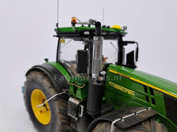 JD 7310R: 2x Michelin Mega X Bib Banden &Oslash; 53.5 x 32.3 mm + ALUMINIUM velgen JOHN DEERE GEEL gespoten   1:32    Farmmodels Custom Line Series