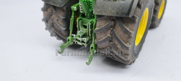 JD 7310R: 2x Michelin Mega X Bib Banden &Oslash; 53.5 x 32.3 mm + ALUMINIUM velgen JOHN DEERE GEEL gespoten   1:32    Farmmodels Custom Line Series