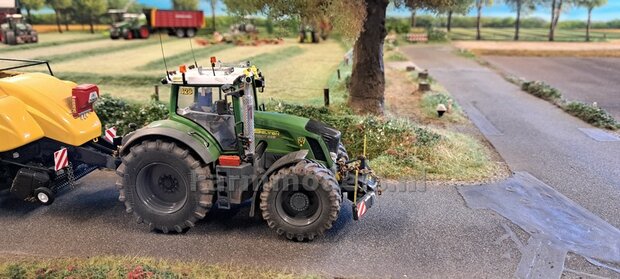 Fendt 828 GEN. 1: 2x Brede Banden &Oslash; 53.8 x 22.5 mm + ALUMINIUM velgen BLANK geleverd  1:32    Farmmodels Custom Line Series