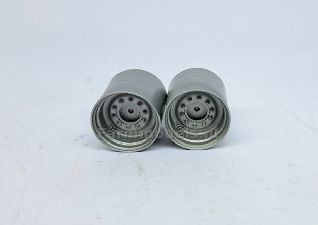 2x ALUMINIUM METALIC gespoten RESIN Velgen &Oslash; 24,5mm ZONDER de Vredestein Flotation Pro Banden  1:32   Farmmodels Premium Line Series  