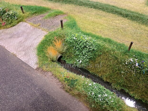 Deel 1 BOUW JE EIGEN Landschapsdiorama in samenwerking met de Agritoy L.C.N.