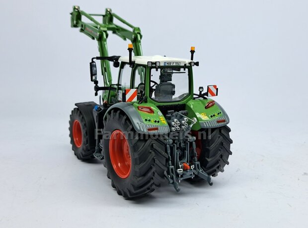 Hydrauliekblok 5x2 achterbrug Fendt 728 Wiking geschikt voor  plaatsing van 10x &quot;VROUW&quot; koppelingen, RESIN Blok gesoten in FENDT 724/ 728 CHASSIS GRIJS   1:32    