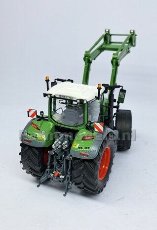 Hydrauliekblok 5x2 achterbrug Fendt 728 Wiking geschikt voor  plaatsing van 10x &quot;VROUW&quot; koppelingen, RESIN Blok gesoten in FENDT 724/ 728 CHASSIS GRIJS   1:32    