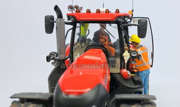 2x Hydrauliekblok 4x1 t.b.v. achterbrug, UNIVERSEEL,  RESIN, ZWART GLANS gespoten, geschikt voor plaatsing van 4x &quot;VROUW&quot; koppelingen  1:32    