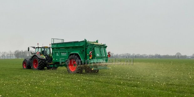 BOUWKIT Opzetschotten en stootranden t.b.v. Tebbe MS 140 mestverspreider 1:32 