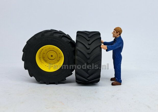 JD 8R 410: 2x Michelin Axiobib2  &Oslash;  55.1 x 25.8 mm Banden + RESIN Velgen JOHN DEERE GEEL gespoten  1:32  Farmmodels Premium Line Series 