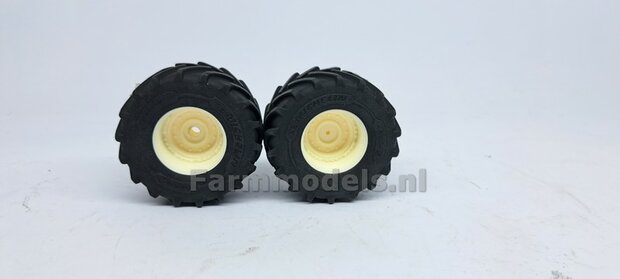 JD 8R 410: 2x Michelin Axiobib2  &Oslash;  55.1 x 25.8 mm Banden + RESIN Velgen BLANK Geleverd 1:32    Farmmodels Premium Line Series 