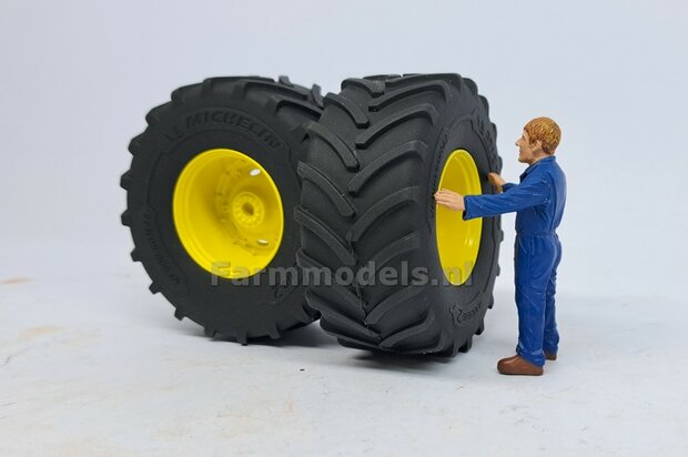 JD 8R 410: 2x Michelin Axiobib2  &Oslash;  70.3 x 30.4 mm Banden + RESIN Velgen JOHN DEERE GEEL gespoten  1:32 Farmmodels Premium Line Series 