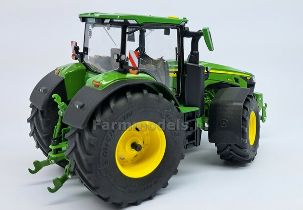 JD 8R 410: 2x Michelin Axiobib2  &Oslash;  70.3 x 30.4 mm Banden + RESIN Velgen JOHN DEERE GEEL gespoten  1:32 Farmmodels Premium Line Series 