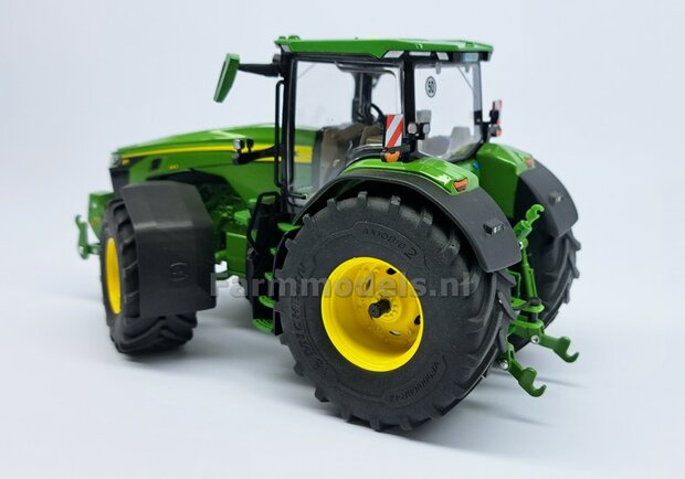 JD 8R 410: 2x Michelin Axiobib2  &Oslash;  70.3 x 30.4 mm Banden + RESIN Velgen JOHN DEERE GEEL GESPOTEN geleverd 1:32    Farmmodels Premium Line Series  