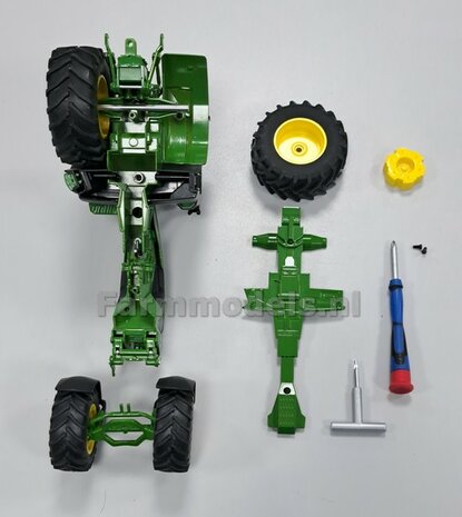 JD 8R 410: 2x Michelin Axiobib2  &Oslash;  70.3 x 30.4 mm Banden + RESIN Velgen JOHN DEERE GEEL GESPOTEN geleverd 1:32    Farmmodels Premium Line Series  