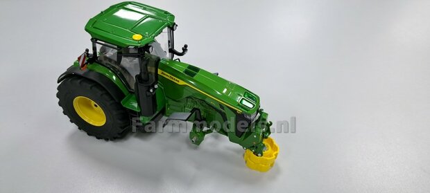 JD 8R 410: 2x Michelin Axiobib2  &Oslash;  70.3 x 30.4 mm Banden + RESIN Velgen JOHN DEERE GEEL gespoten  1:32 Farmmodels Premium Line Series 