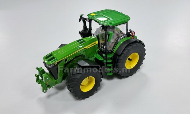 2x JOHN DEERE 8R ZWARTE &amp; FLEXIBELE spatborden 26.2 mm breed MET LOSSE STEUNEN, t.b.v. de vooras JD 8R 410 Wiking 1:32 Farmmodels Premium Line