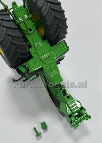 John Deere 8R 410 VOORAS VERHOOG SET, RESIN,  John Deere GROEN Gespoten geleverd 1:32    Farmmodels Premium Line Series