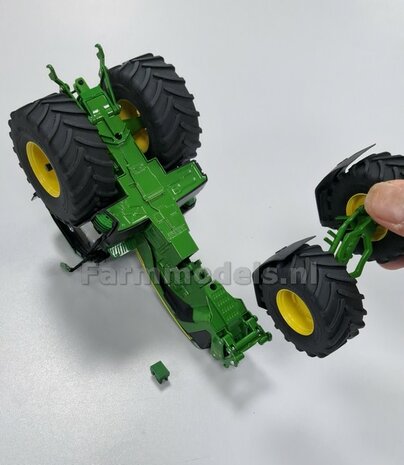 John Deere 8R 410 VOORAS VERHOOG SET, RESIN,  John Deere GROEN Gespoten geleverd 1:32    Farmmodels Premium Line Series