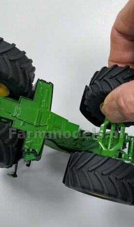 John Deere 8R 410 VOORAS VERHOOG SET, RESIN,  John Deere GROEN Gespoten geleverd 1:32    Farmmodels Premium Line Series