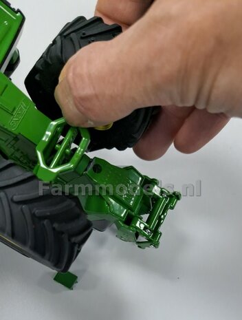 John Deere 8R 410 VOORAS VERHOOG SET, RESIN,  John Deere GROEN Gespoten geleverd 1:32    Farmmodels Premium Line Series