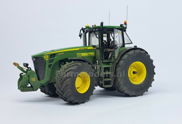 Verbouw voorbeeld: John Deere 8530 op brede banden met fronthef