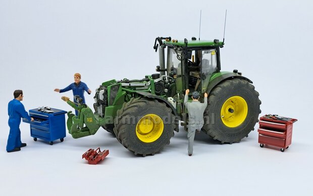 Verbouw voorbeeld: John Deere 8530 op brede banden met fronthef