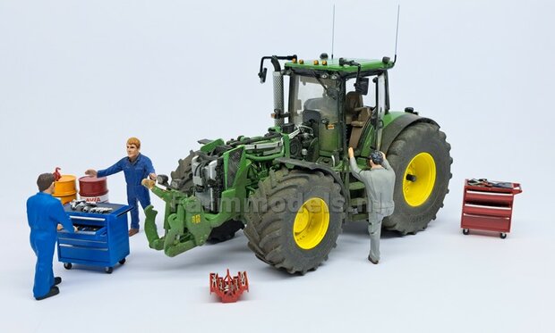 Verbouw voorbeeld: John Deere 8530 op brede banden met fronthef