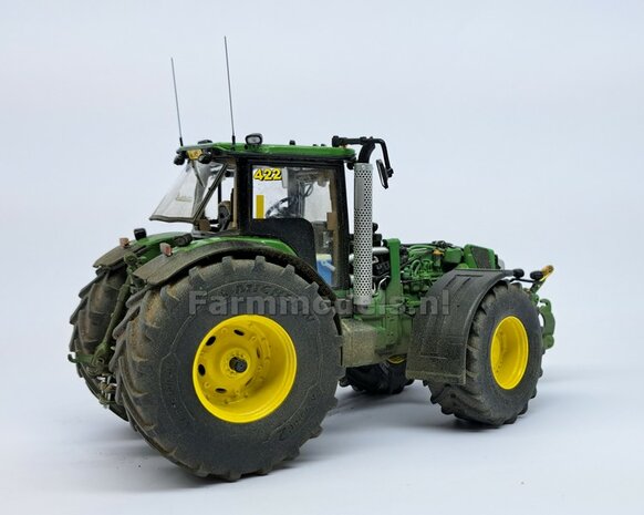 Verbouw voorbeeld: John Deere 8530 op brede banden met fronthef