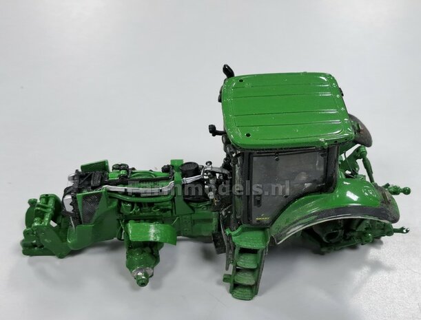 Verbouw voorbeeld: John Deere 8530 op brede banden met fronthef