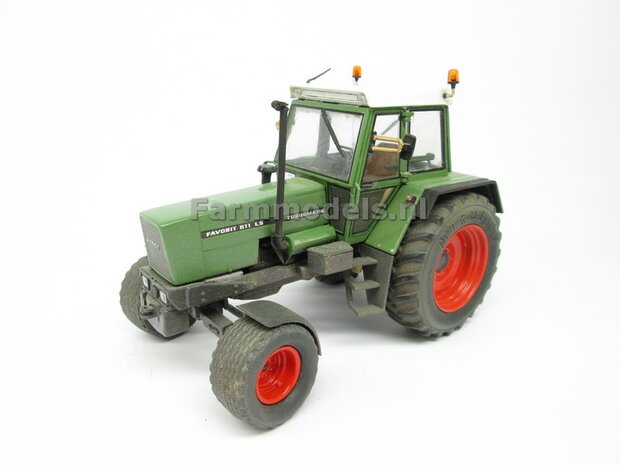 2x FAVORIT 600 LS TURBOMATIC type stickers Pré-Cut Decals 1:32 Farmmodels.nl 