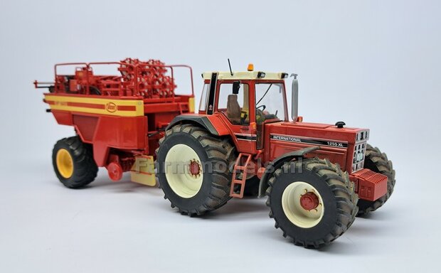 Vicon HP 1600: 2x Vredestein Banden &Oslash; 44.3 mm met RESIN Velgen + POLYSTYREEN PROFIEL 4x4x54mm BLANK geleverd  1:32   Farmmodels Custom Line Series  