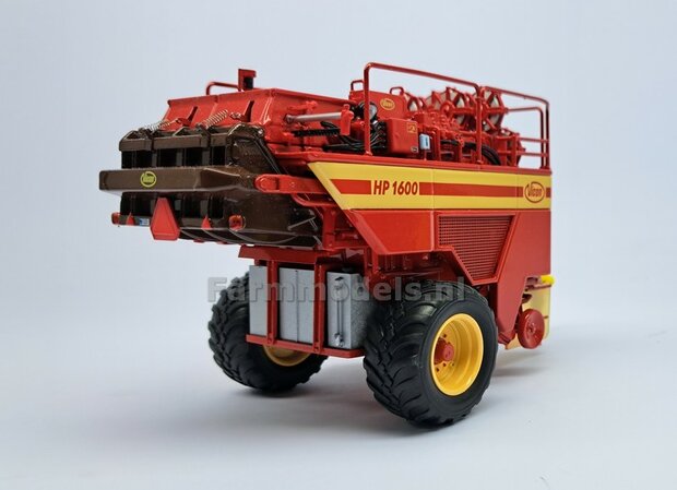 Vicon HP 1600: 2x Vredestein Banden &Oslash; 44.3 mm met RESIN Velgen + POLYSTYREEN PROFIEL 4x4x54mm BLANK geleverd  1:32   Farmmodels Custom Line Series  