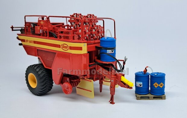 Vicon HP 1600: 2x Trelleborg Banden &quot;NORMAL&quot; &Oslash; 42.2 mm met RESIN Velgen + POLYSTYREEN PROFIEL 4x4x54mm BLANK geleverd  1:32   Farmmodels Custom Line Series  