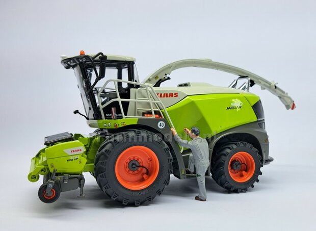 CLAAS Jaguar 900 Serie MargeModels: 2x Trelleborg Banden &Oslash; 47.1 mm met RESIN Velgen BLANK geleverd  1:32   Farmmodels Custom Line Series  