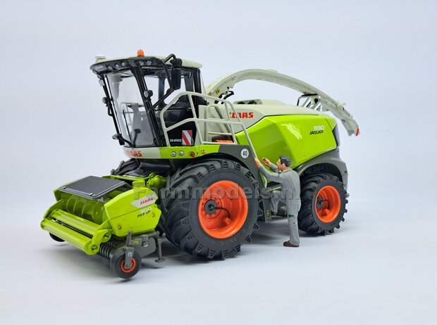 CLAAS Jaguar 900 Serie MargeModels: 2x Trelleborg Banden &Oslash; 47.1 mm met RESIN Velgen BLANK geleverd  1:32   Farmmodels Custom Line Series  