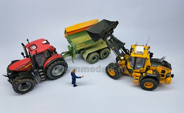 CASE IH PUMA 260 UH: 2x Brede Banden &Oslash; 65.9 x 29.2 mm + ALU. Velgen ALUMINIUM METALIC Gespoten 1:32 Farmmodels Custom Line Series  