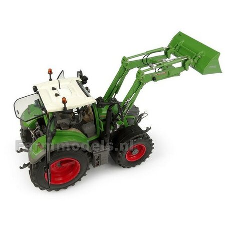 Fendt 618 Vario met voorlader 1:32 Universal Hobbies UH6688    