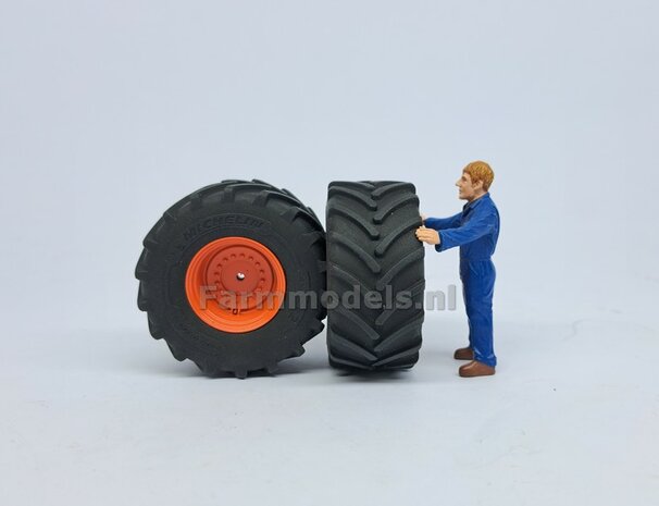 CLAAS TORION/ LIEBHERR: 2x Michelin Axiobib2  &Oslash;  54.8 x 25.8 mm Banden + Resin Velgen CLAAS ORANJE Gespoten 1:32 Farmmodels Premium Line Series 