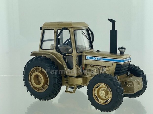 GOLD FORD 9700 4WD Limited edition 501 st. Britains 1:32 43410G    AVAILABLE END OF MARCH