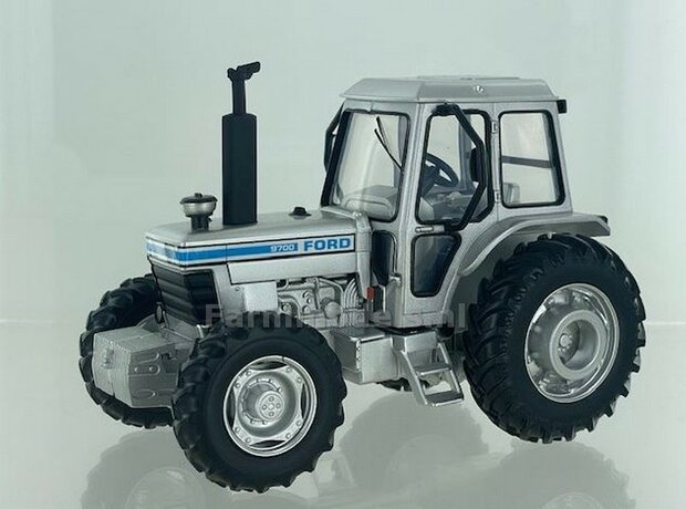 SILVER FORD 9700 4WD Limited edition 150 st. Britains 1:32 43410S   AVAILABLE END OF MARCH